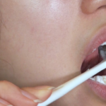 麻里の最高級の女タン【唾吐き138発！70mm大長舌女子大生の鼻フェラ粘着唾パック】