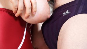 巨乳輪水咲あかねM男手コキ【競パンしごき射精6】