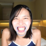 美少女の繭の口の中を観察する【開口器をつけてお口の中を接写鑑賞！美少女対抗！！開口ダブル記念日】