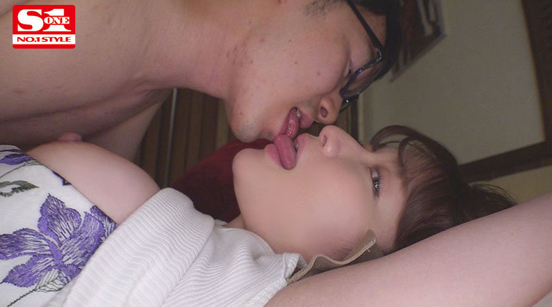 巨乳輪鷲尾めい