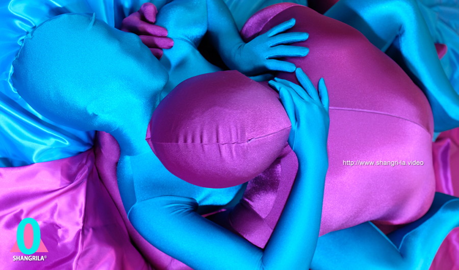 冬愛ことねと凪咲いちるとあゆみ莉花が全ゼンタイを着る【AV女優禁断のフェチ着衣ゼンタイ初体験ディープエロス。】