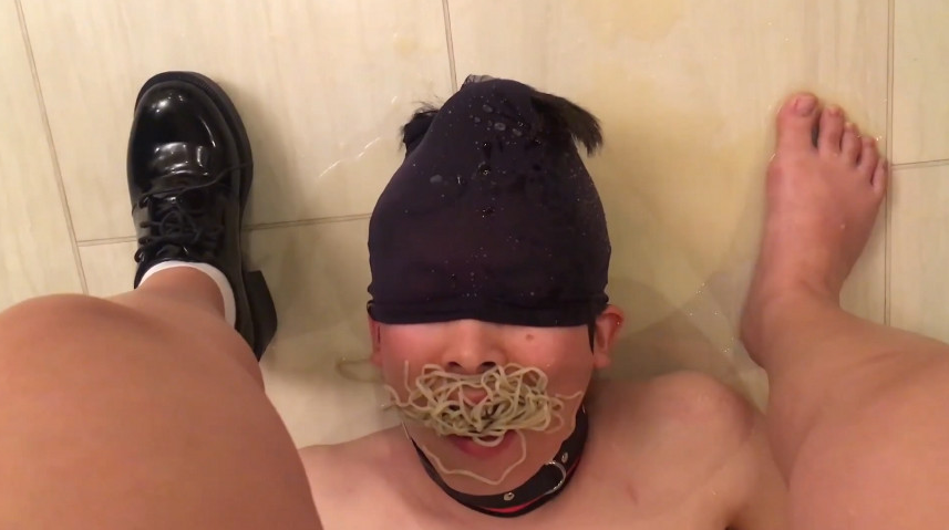 M男に普段しているフェチプレイを再現【M男リアル調教。唾責め、足舐め、精子パン、聖水しゃぶしゃぶ編】