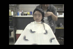 33歳黒髪の似合う美人奥さん彩香が色々悩んだ末に剃髪【Hair Angel Vol.42 彩香/33歳】