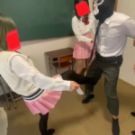 ミカ先生が教頭先生に電気按摩を食らわせる【JK3人と長身美女教師が教頭先生を脱がせて生チン電気アンマと快楽地獄の刑】