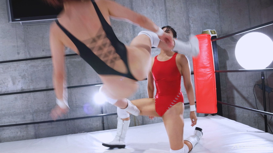プロレス前乃菜々桃菜あこ