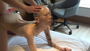 ロングヘアーの女性が剃髪されながらセックスで乱れ狂う姿は正に狂気【剃りっ怒vol.63 まるぞりーた】