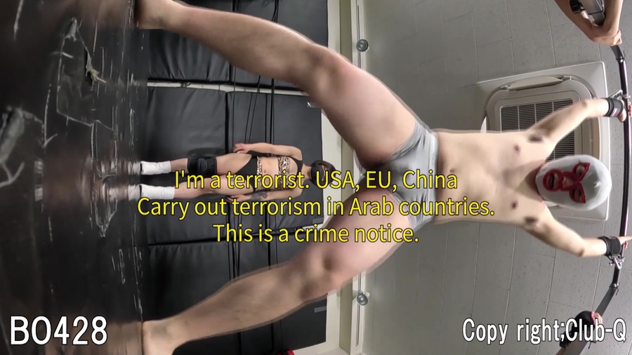 RICOの友人と黒マスクショートカット女性が屈強なM男を金蹴りで粉砕する【本気で”男”ボコします428】