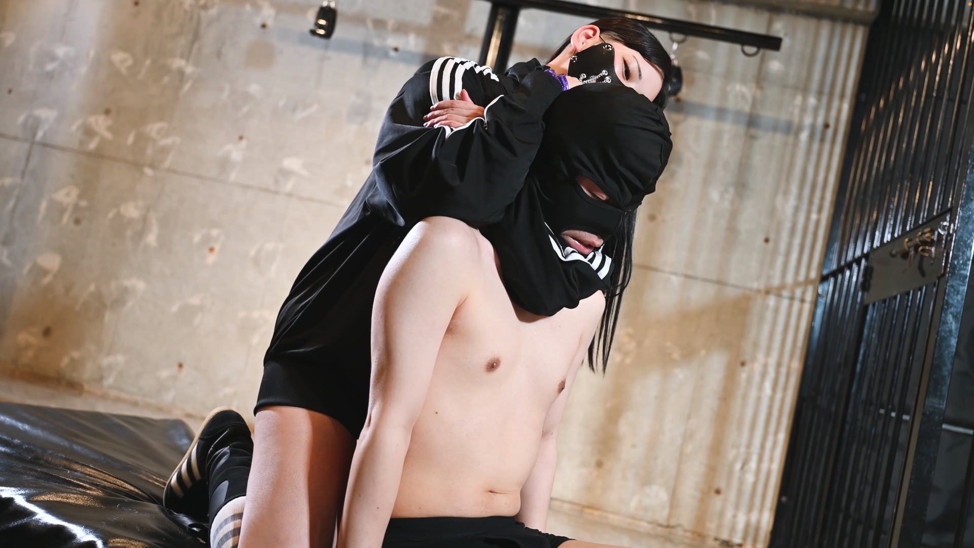 珠華女王様の無情の責め【柔道黒帯…! 本格派格闘系女王様のM男絞め落とし、消臭◯隷調○】