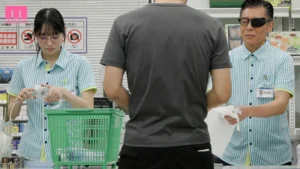 セクハラコンビニ【変態店長に深夜シフトでノーブラ巨乳ノーパン接客させられています 全裸羞恥調教アルバイト 百田光稀】