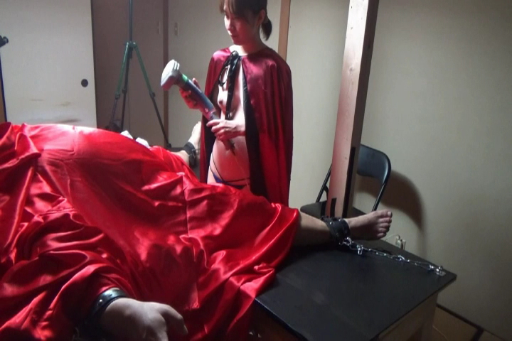 強制射精【マントを着たちあき女王様がガチムチノンケ男スナイパーを電マとフェラチオで弄びます！ｂｙ松下一夫塾】