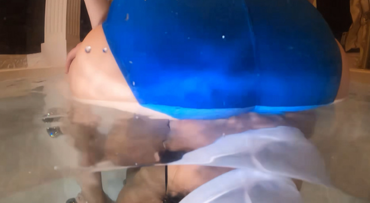 呼吸訓練と称して水中顔騎をする【競泳水着トレーニング責め】
